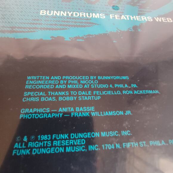 the Bunnydrums LP feathers web 1983  sealed - Picture 3 of 4